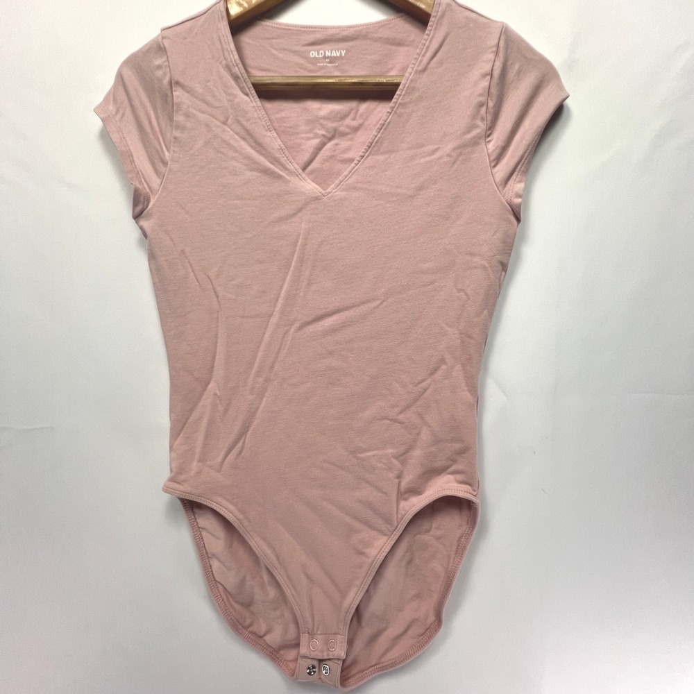 Old Navy Womens XS Pink Mauve V-Neck Cap Sleeve Snap Closure Bodysuit